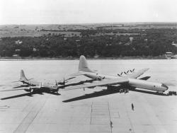 B-29_and_B-36.jpg